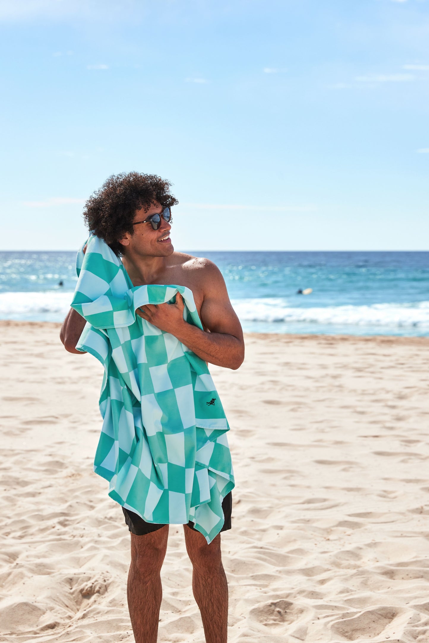 BEACH TOWEL & TOTE | CHECKMATE