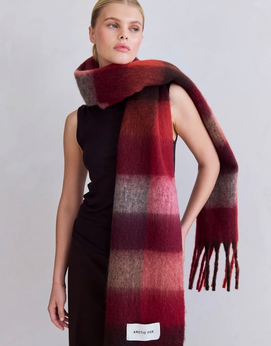 THE REYKJAVIK SCARF | WINTERBERRY BURGUNDY