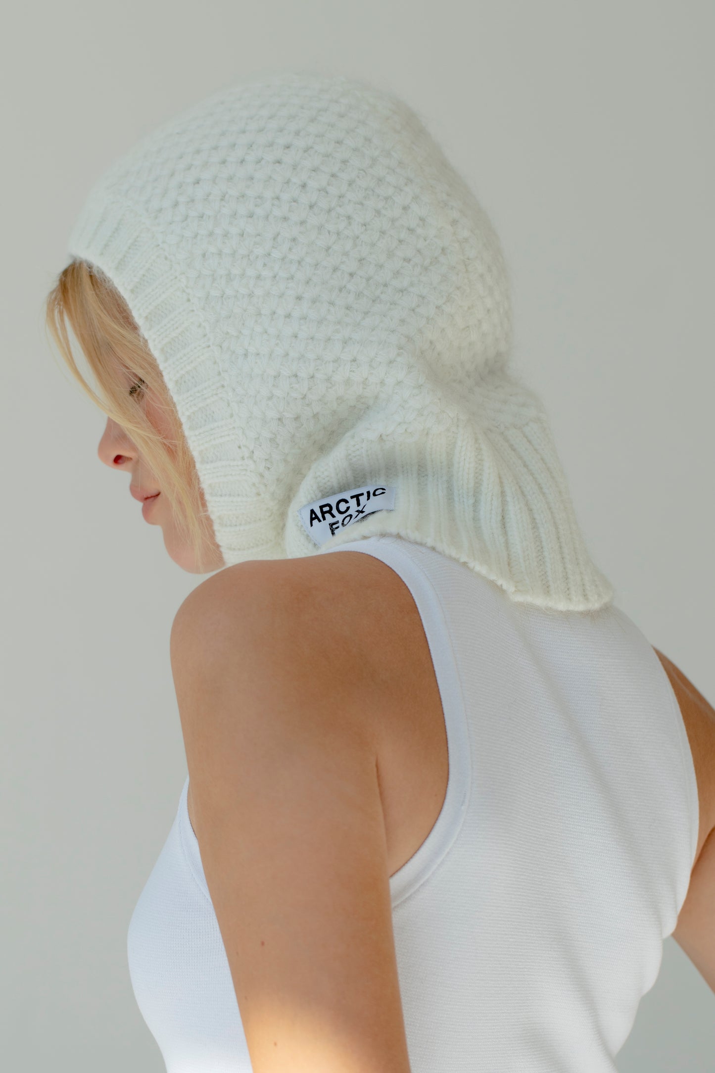 ALPACA BALACLAVA FITTED HOOD | WHITE