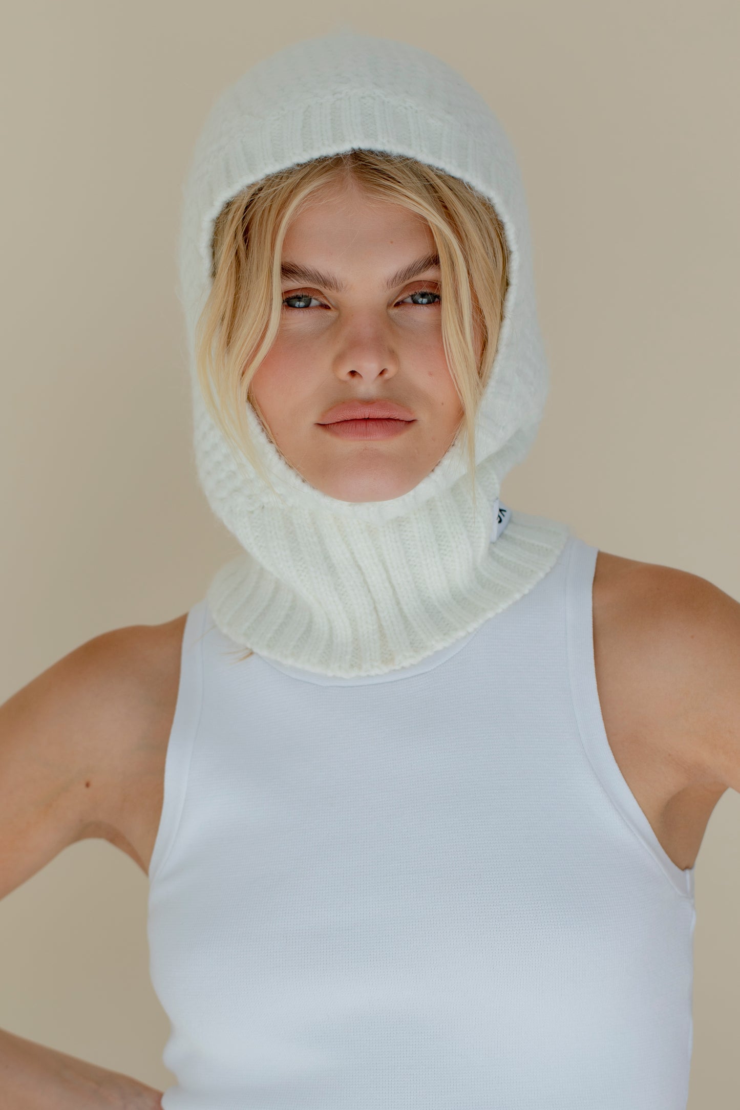 ALPACA BALACLAVA FITTED HOOD | WHITE