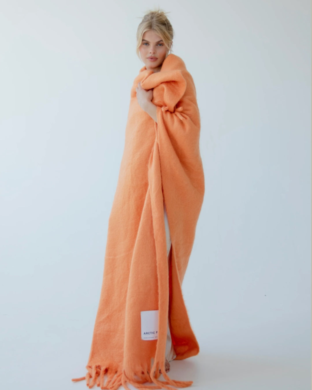 THE REYKJAVIK THROW | APRICOT