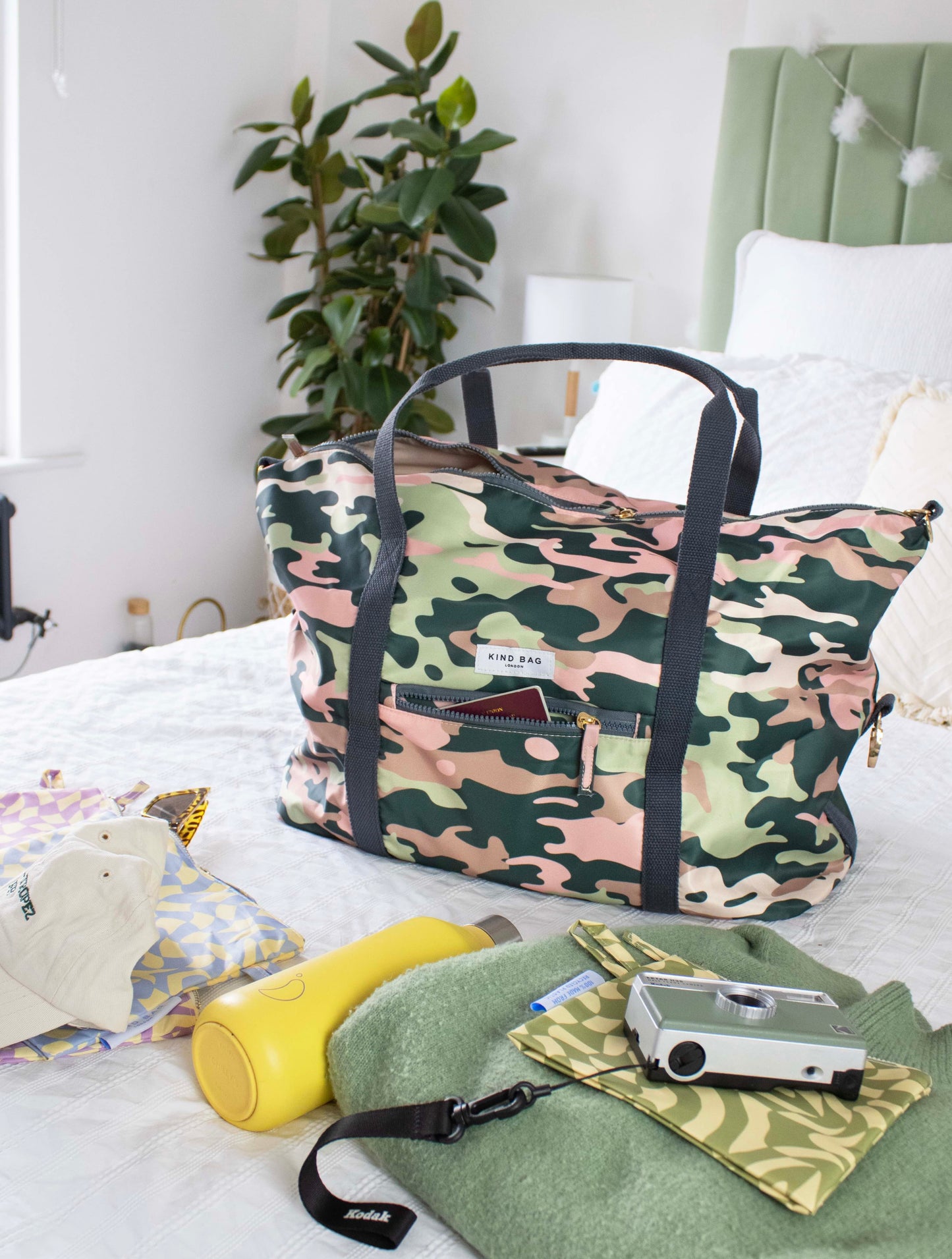 WEEKENDER BAG | CAMOUFLAGE