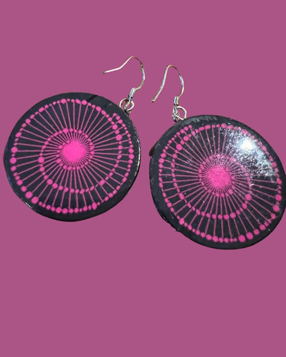 'PAPER EARRINGS' | BLACK + PINK SPIRAL