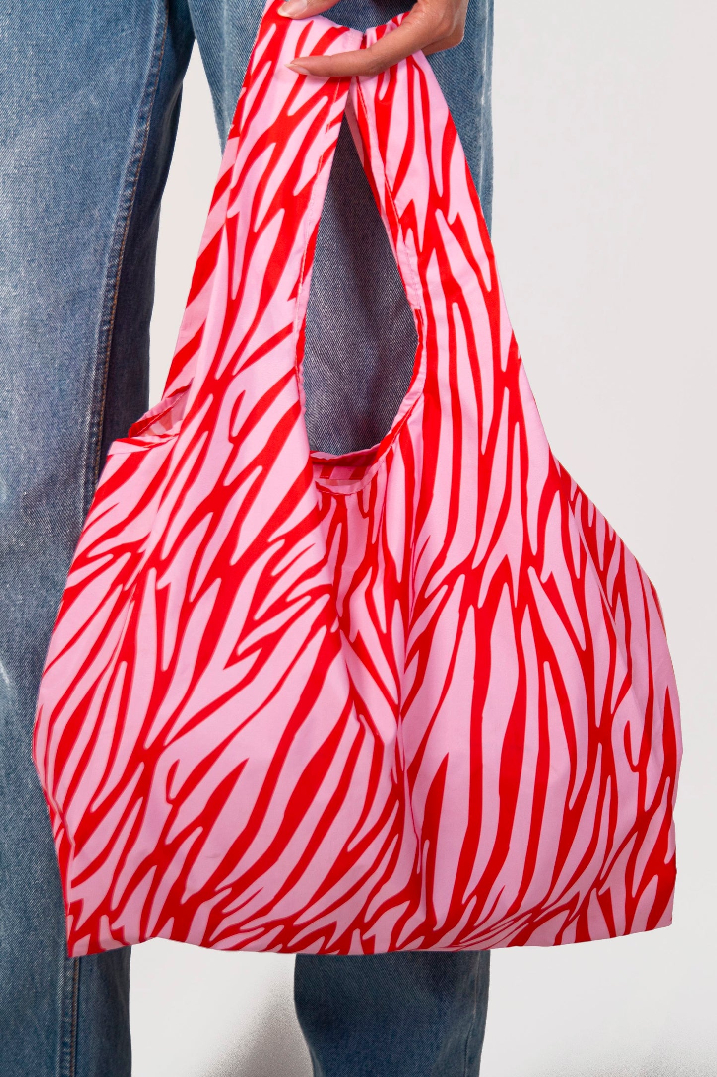 RECYCLED PLASTIC SHOPPER | ZEBRA